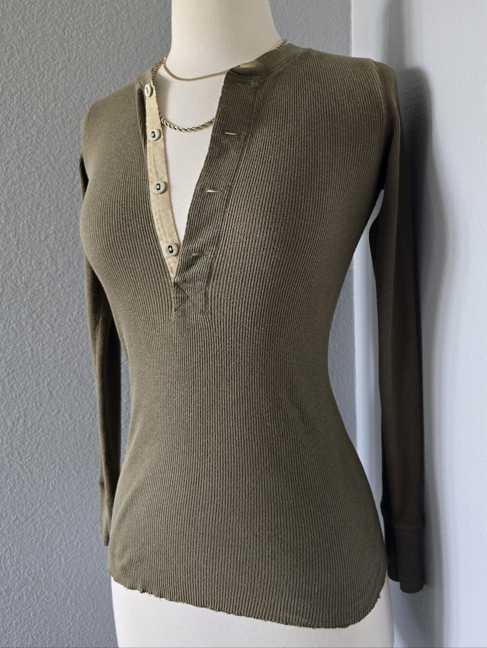 Vintage Ralph Lauren 100% Cotton Ribbed Henley Top Olive Fitted Long Sleeve S - Picture 3 of 6
